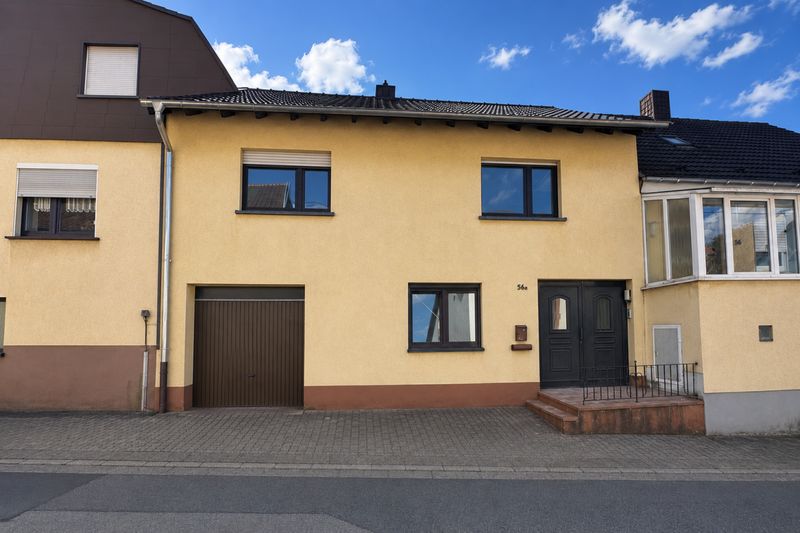 Erstbezug nach hochwertiger Kernsanierung: Modernes Reihenmittelhaus mit 140 m² Wohnfläche